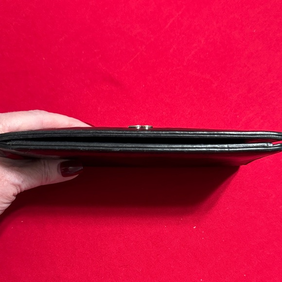 CHANEL Black Leather Wallet with Silver Logo - Picture 11 of 12